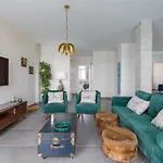 Sg Big Ocean Deluxe Apartamento *
